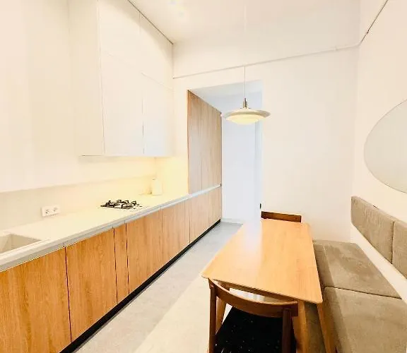 Apartment в центрі